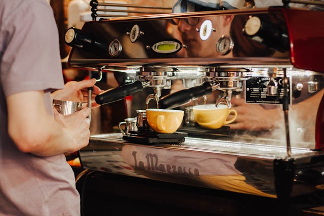 ¿Qué es el café torrefacto y cómo se prepara?